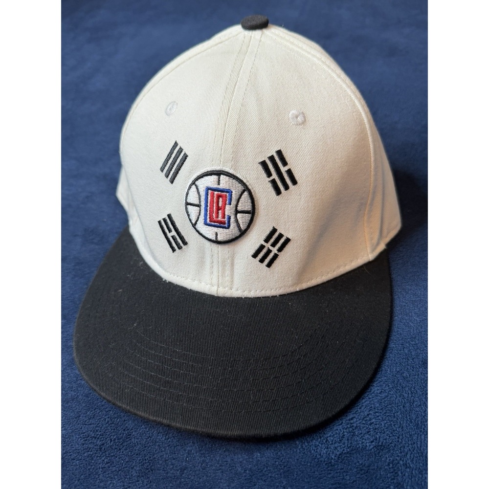 LA Clippers Korean Heritage Night Snapback Hat One Size White Black Melonwear